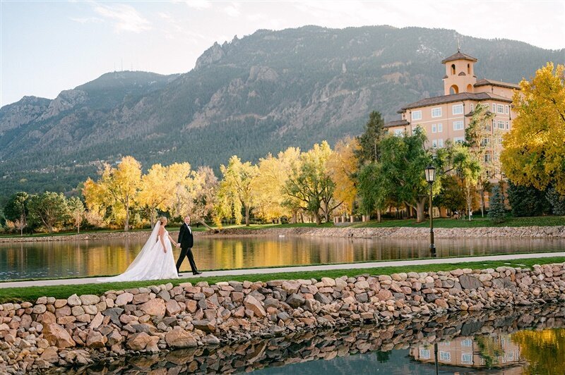 sarah-james-broadmoor-hotel-wedding-by-jacie-marguerite-2022-791