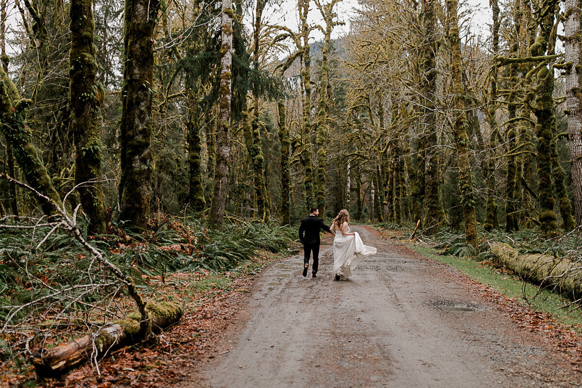 washingtonelopementphotographer-fernacreswedding-forkswashingtonwedding-pnwelopement-61