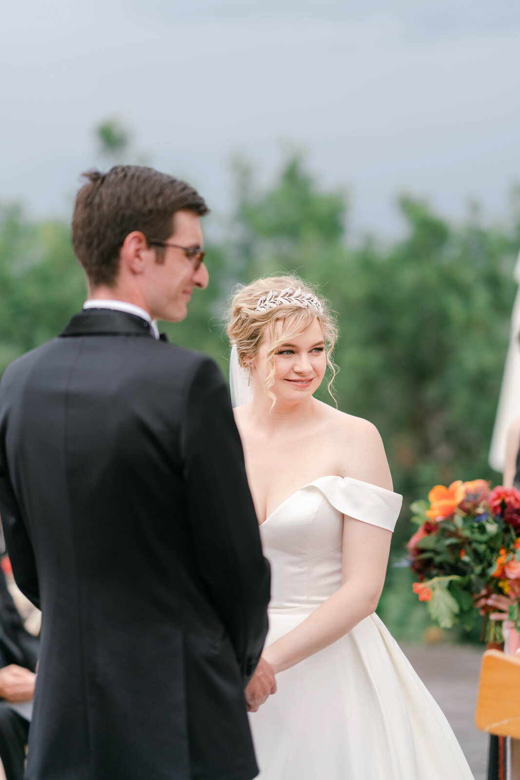 blue-sky-ranch-park-city-mountain-summer-wedding-pepper-nix-2119-1041