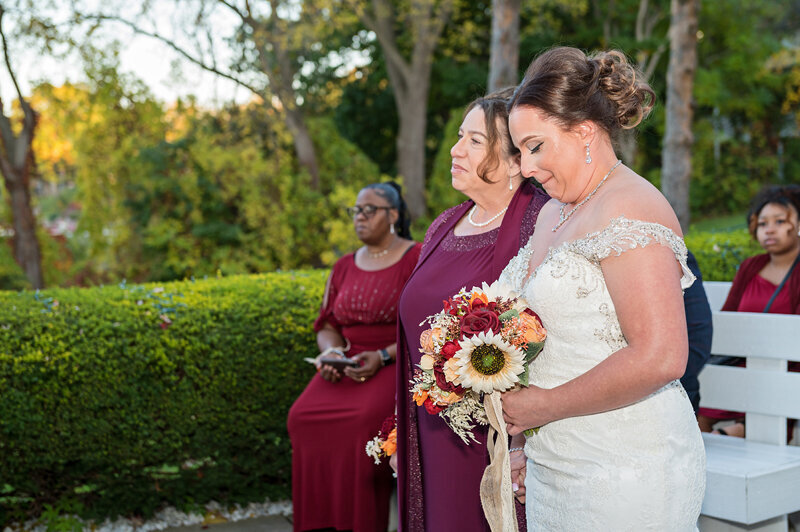 Detroit Wedding Photographer Victoria Wedding Chapel-095