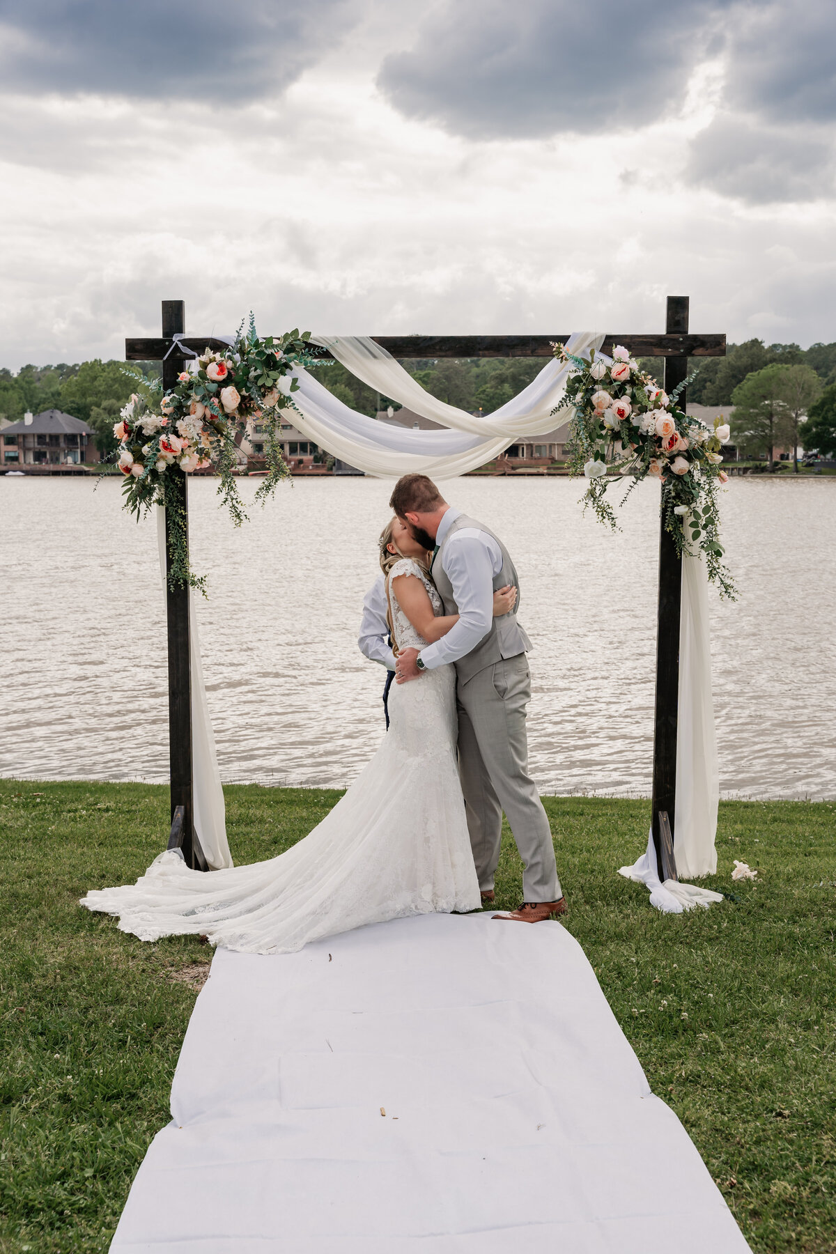 LennonLimePhotography-TheWalkersWedding-108