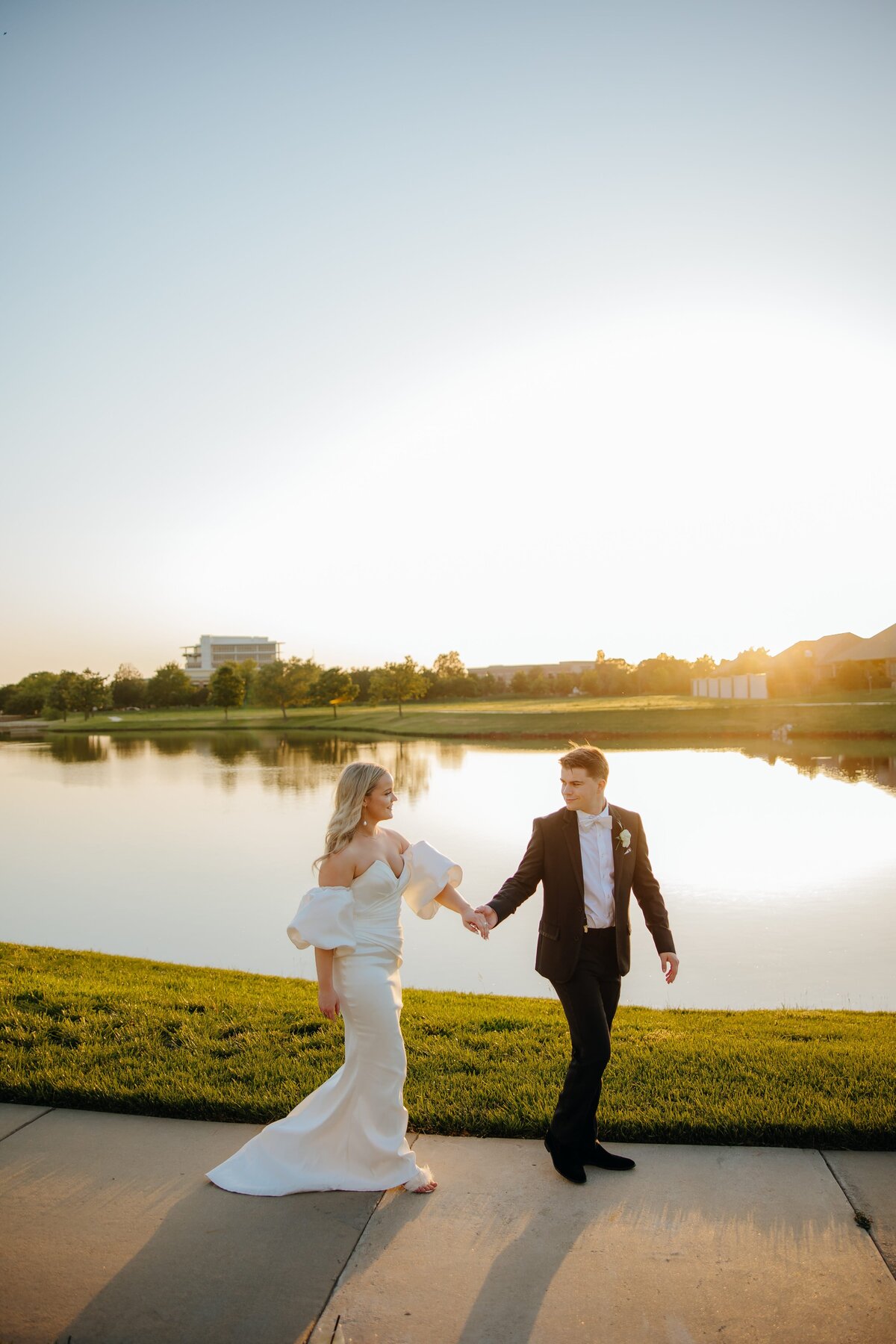 Velvet-and-Vows-Wedding-Photography-and-Film-_JillianCole-43-min
