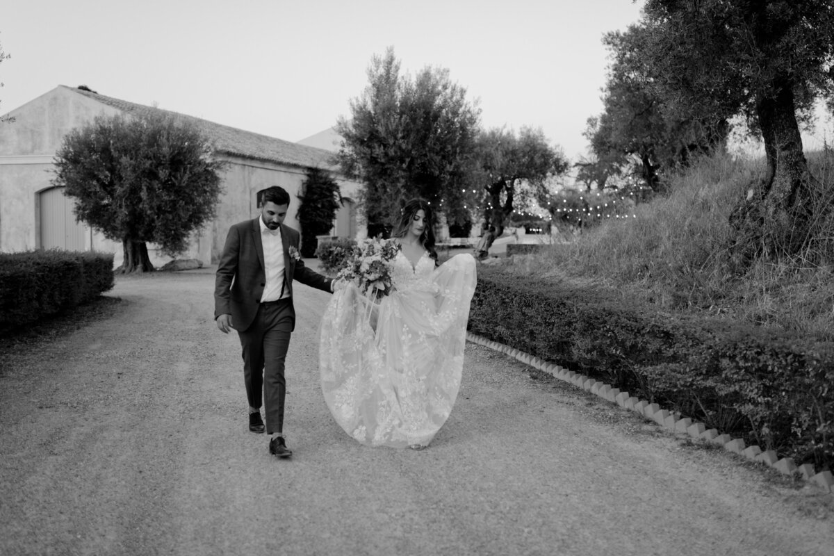 Flora_And_Grace_Europe_Destination_Wedding_Photographer-0-3