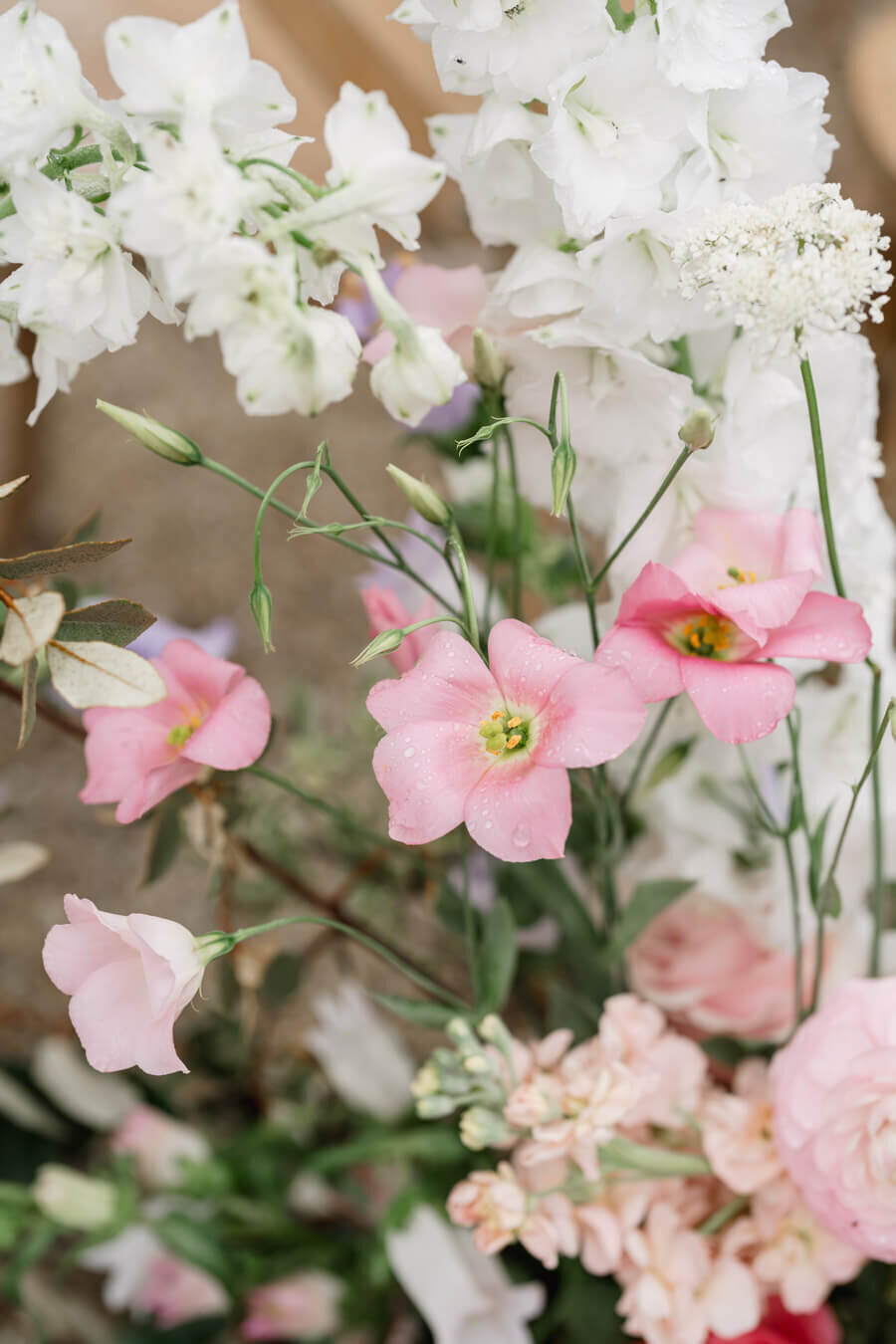 luxury - wedding - france - planning - flowers - florals - florist -chateau - soutfrance 17