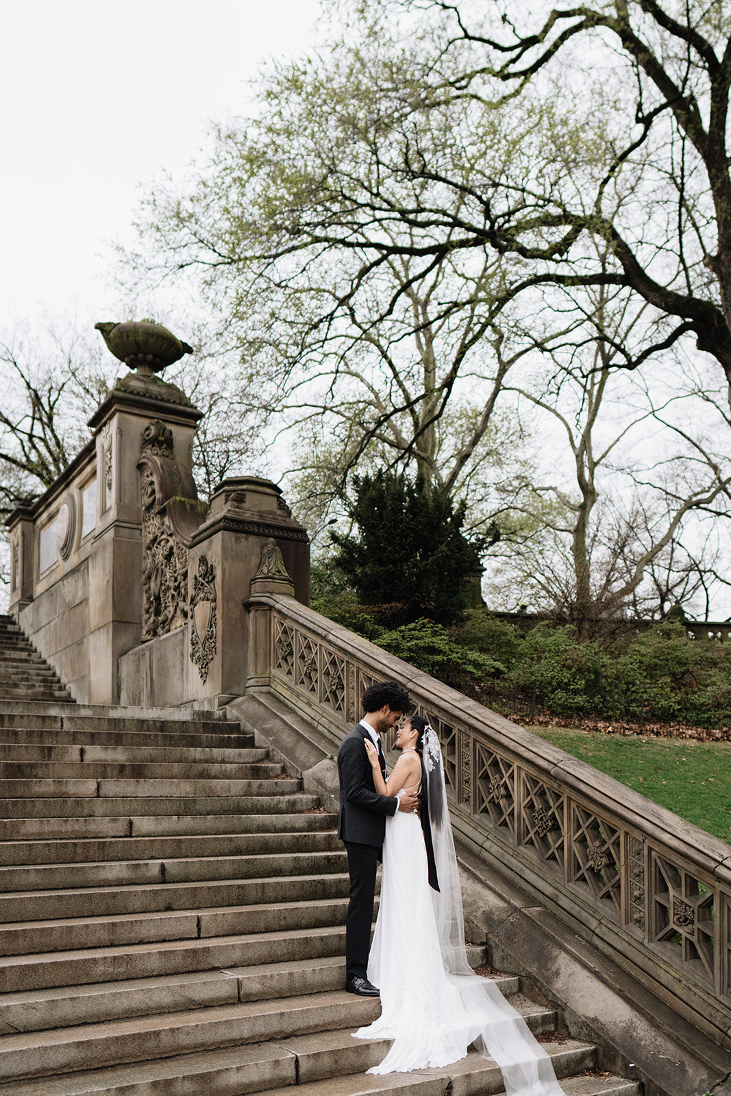 Danielle-Aisling_New_York_City_Central_Park_Boathouse_Wedding-42