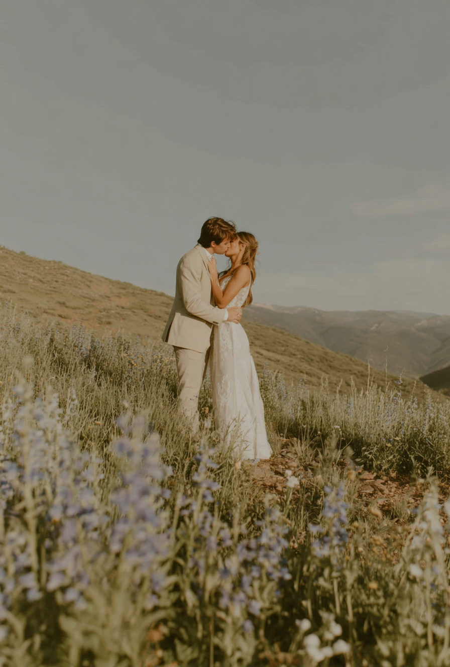 u8487914977_a_photograph_of_an_american_couple_kissing_in_the_0d53a55f-fe97-499f-8ed0-a27e4be593e2_3