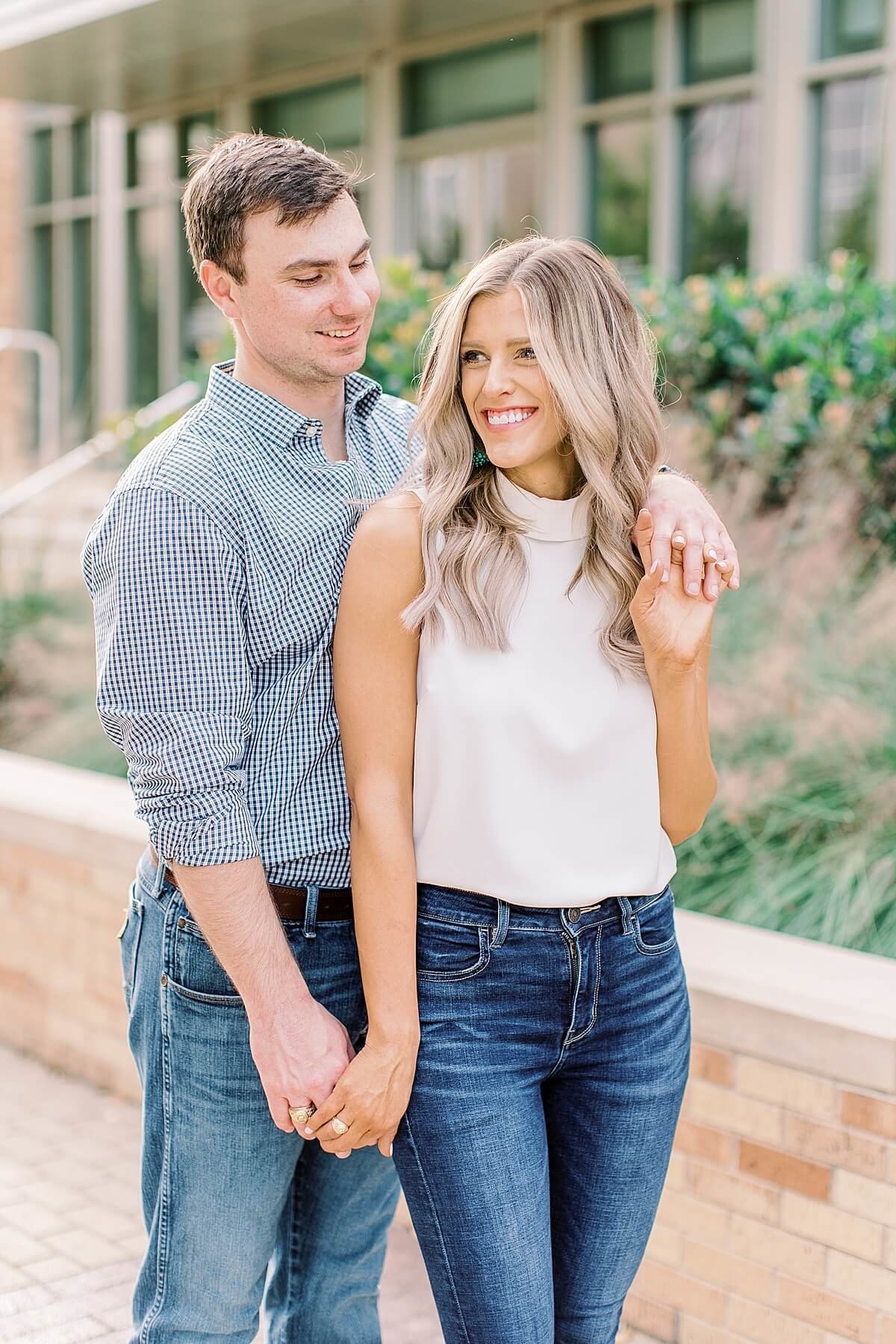 Engagement Session at Texas A&M by Houston Wedding Photographer Alicia Yarrish Photography_0023
