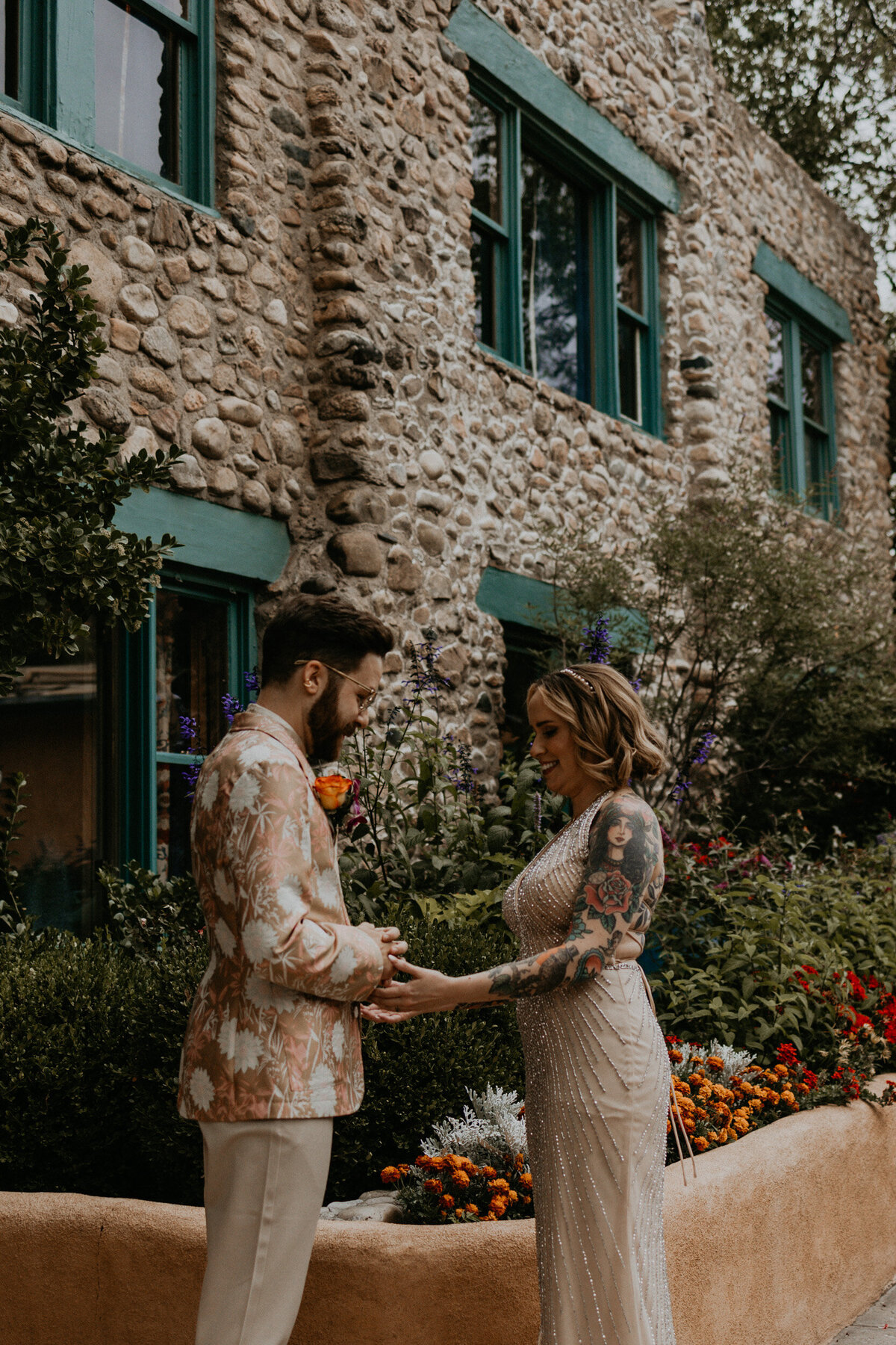 first look for an eloping couple in Santa Fe