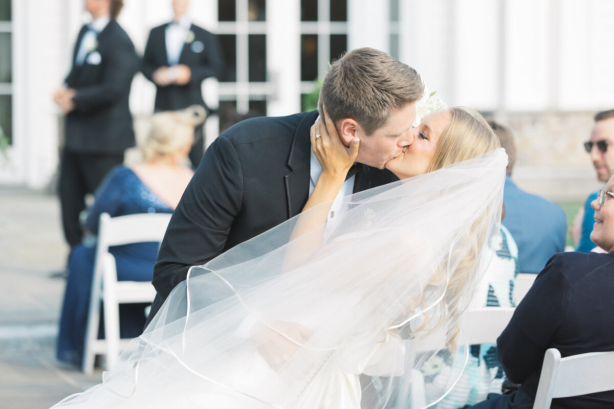 Molly Sue Photography New Jersey + East Coast Wedding Photographer Romantic Imagery Engagement Lifestyle Heirloom Wedding Albums79