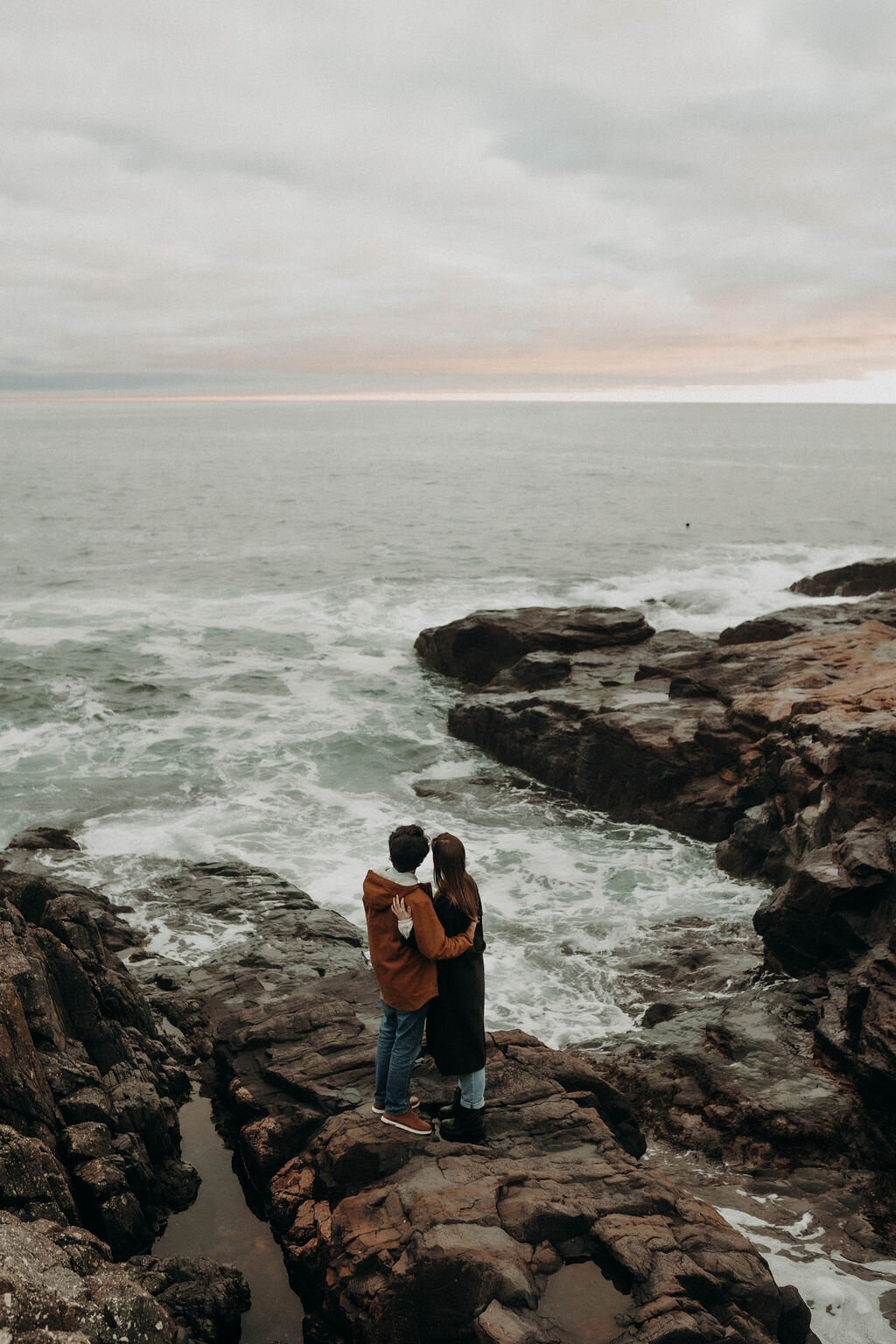 massachusetts coastline couples photoshoot
