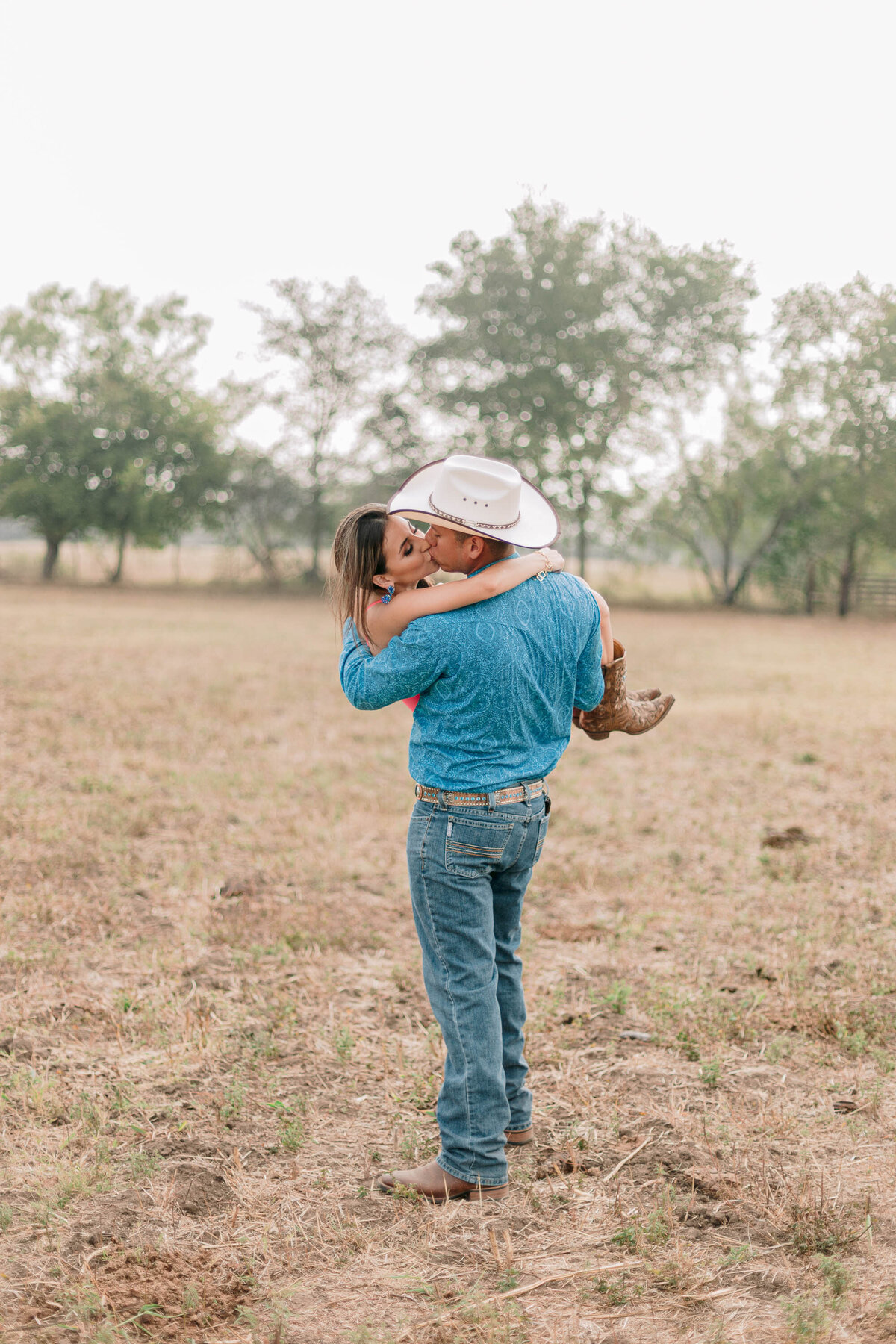 Texas-San-Antonio-Austin-Houston-Wedding-Photographer-Engagement-JL-Farm_0110