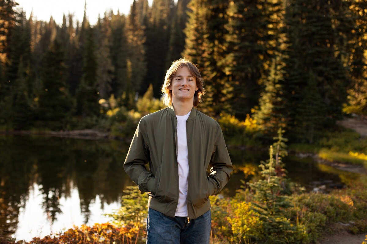 seniorboymountrainierphotos