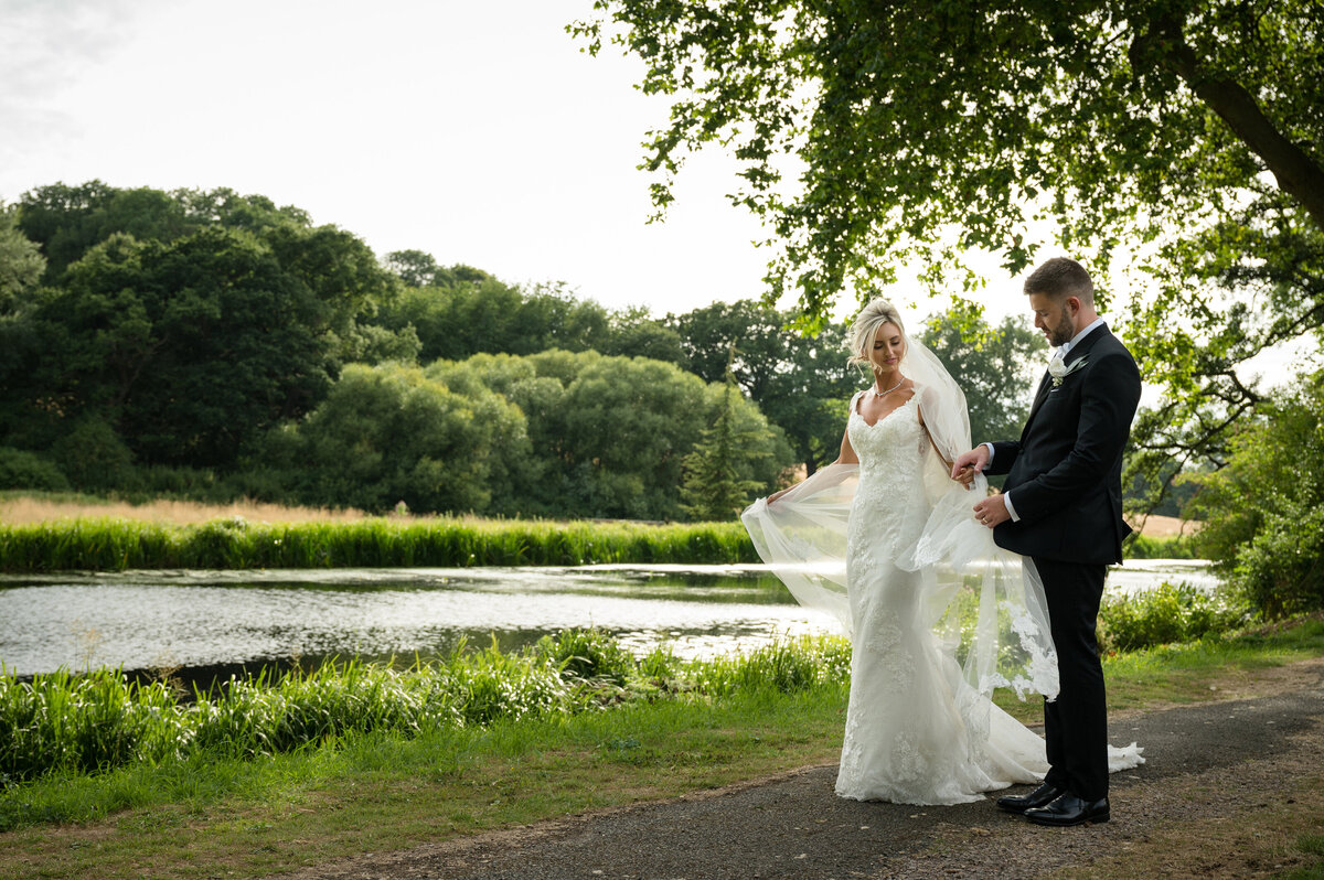 Rushton-Hall-wedding-photography-1021