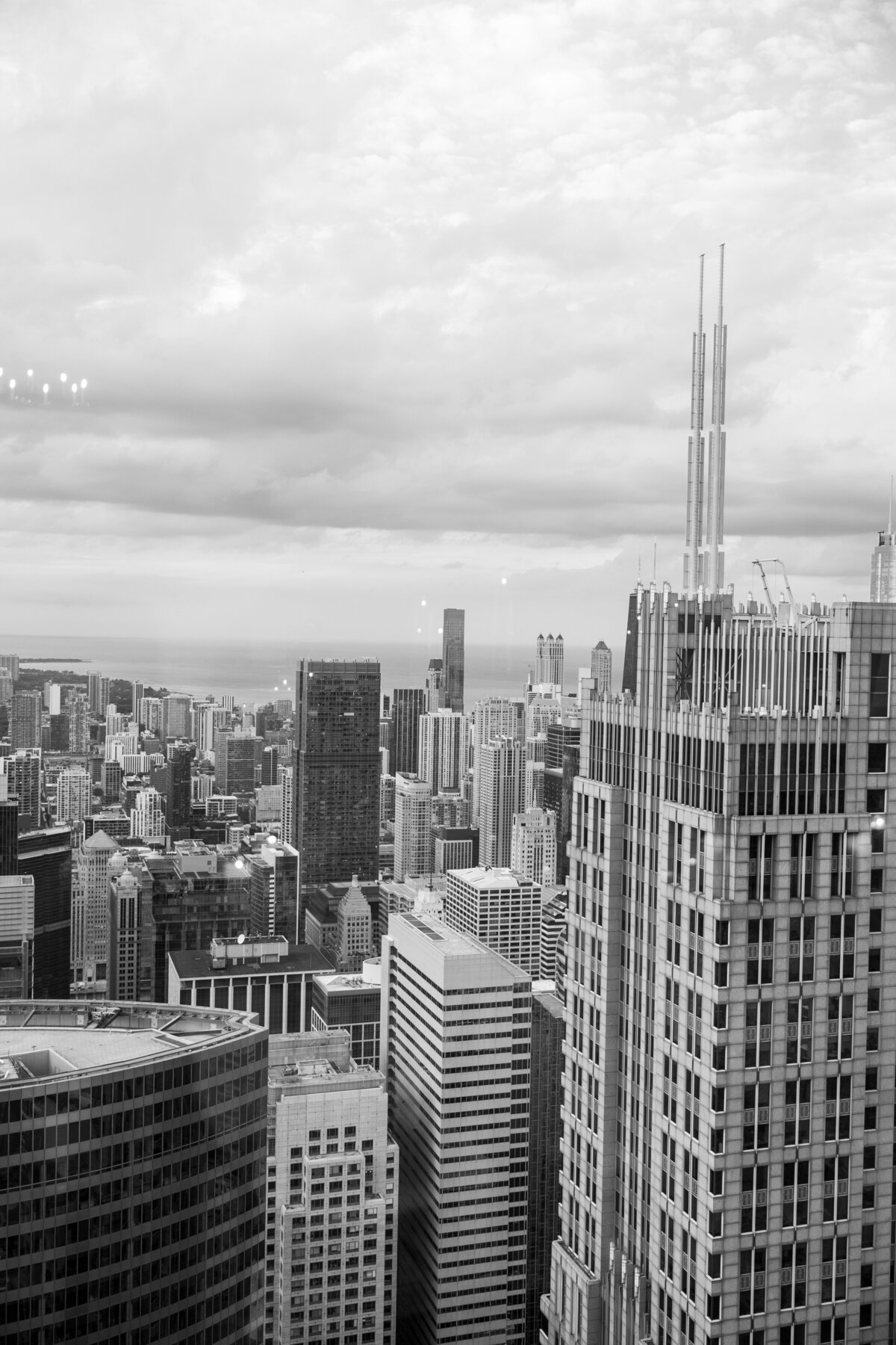 stunning-classic-wedding-in-chicago-at-sears-tower-91