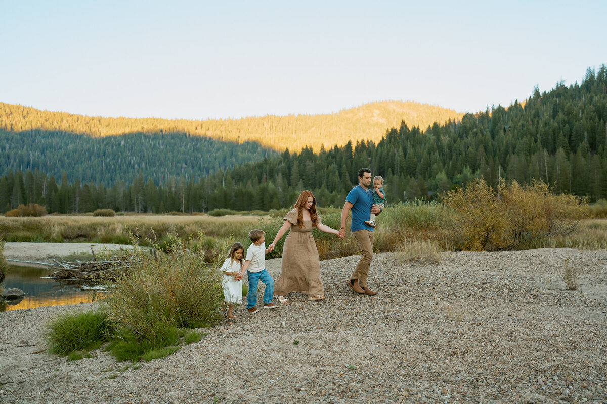 Lake Tahoe-Family-Photographer-94