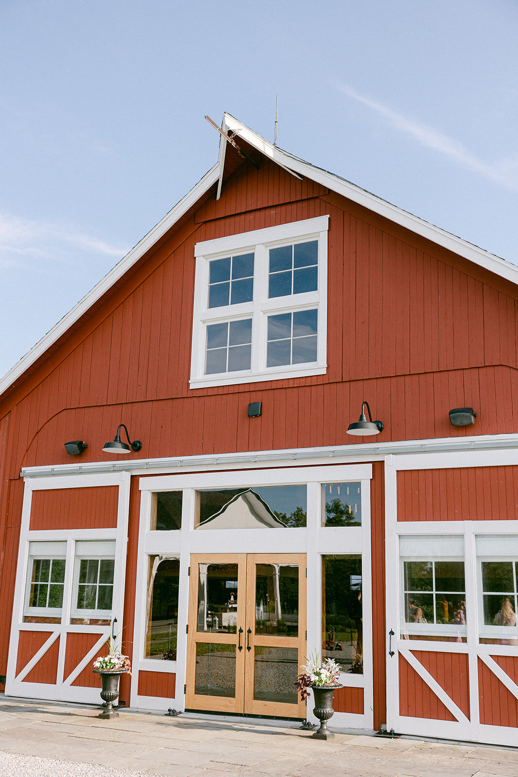 red-barn-luxury-wedding-venue-upstate