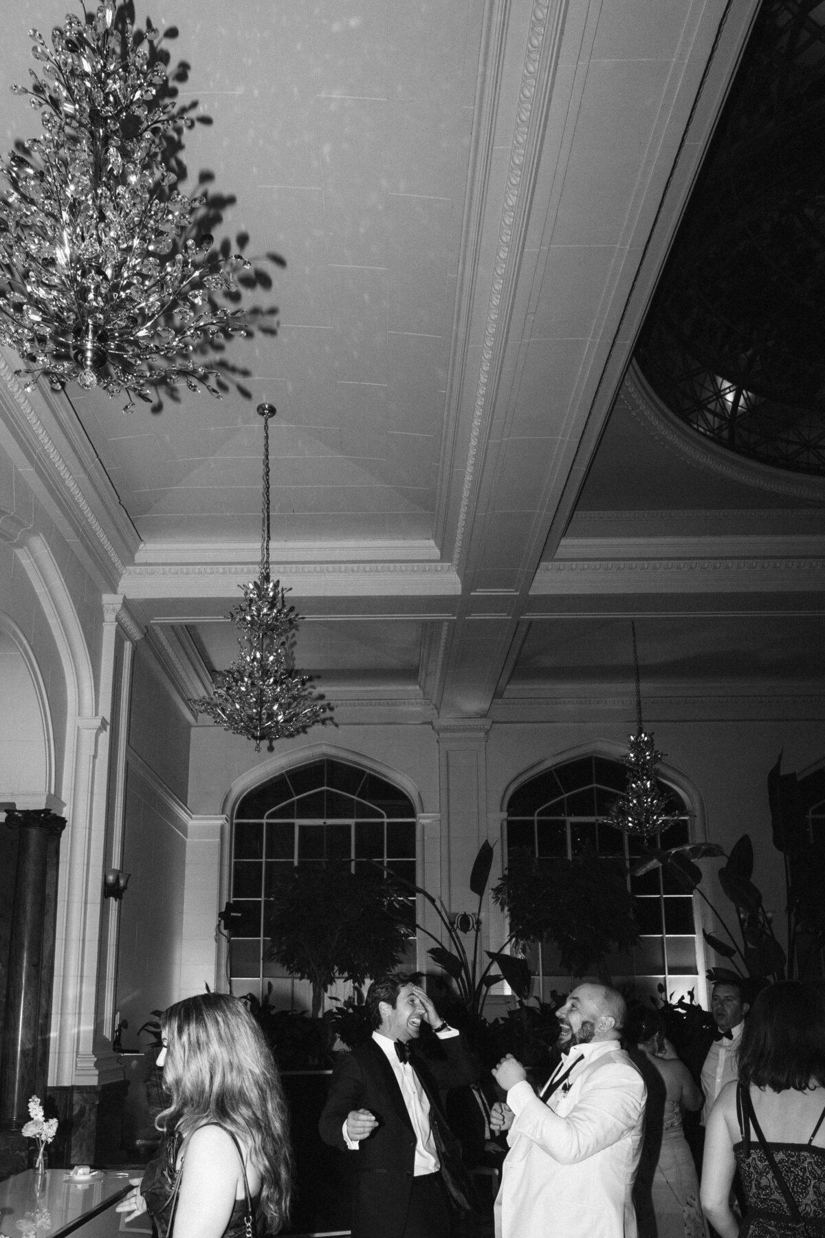 Casa_Loma_Luxury_wedding_Photographer_Raphaelle_Granger-58