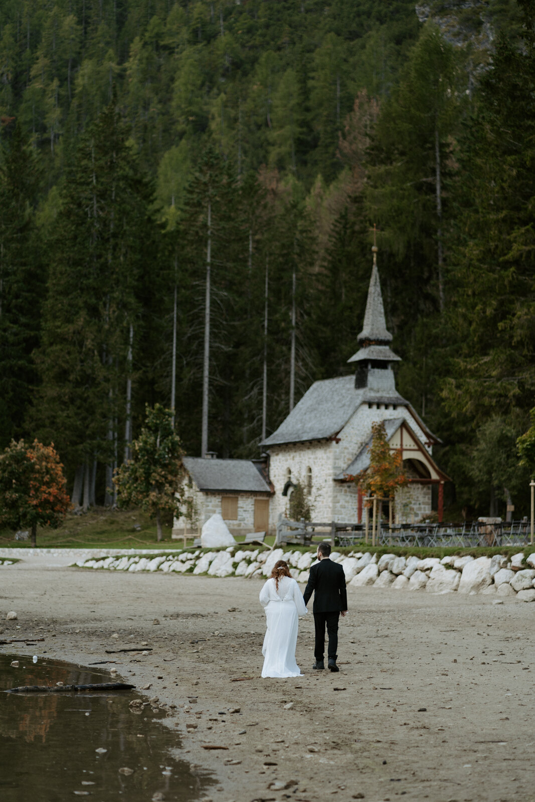 adventure elopement photos at the Dolomites in Italy