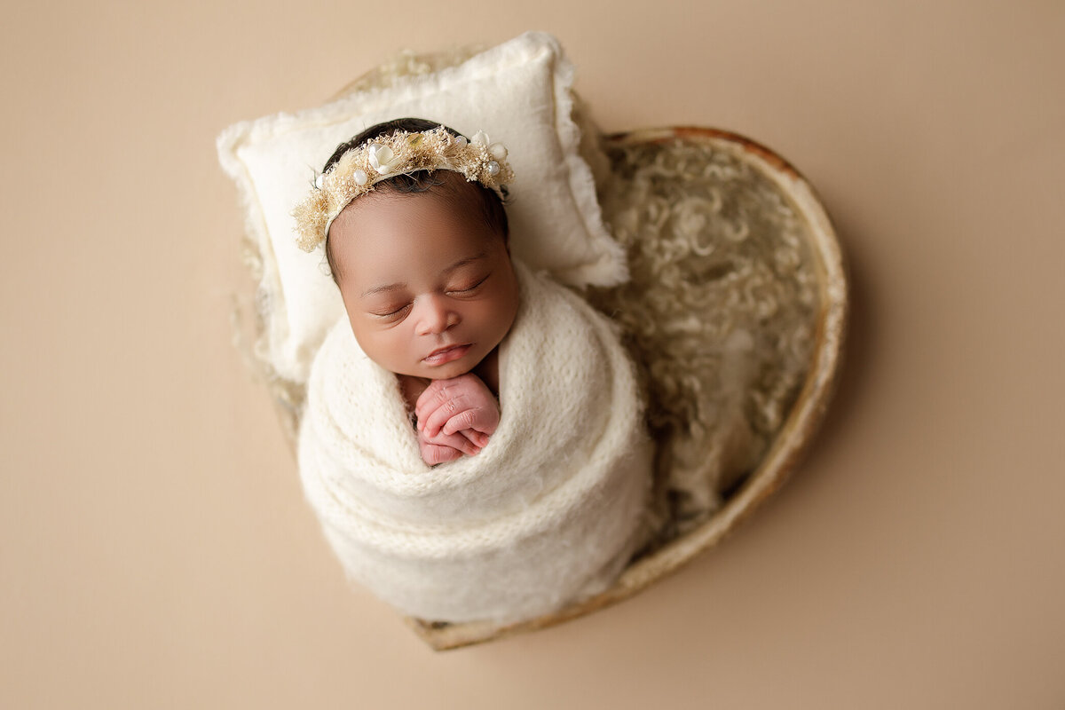 McDonough newborn photographer, Atlanta Newborn Photographer, Fayetteville newborn Photographer, Peachtree city newborn photographer, Hampton ga newborn photographer, marietta ga newborn photographer