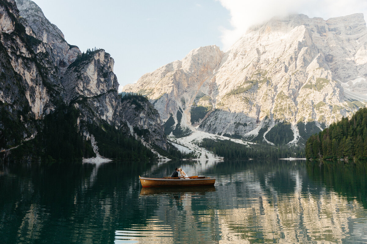 Scenic view of Lago di Braies docks surrounded by mountains