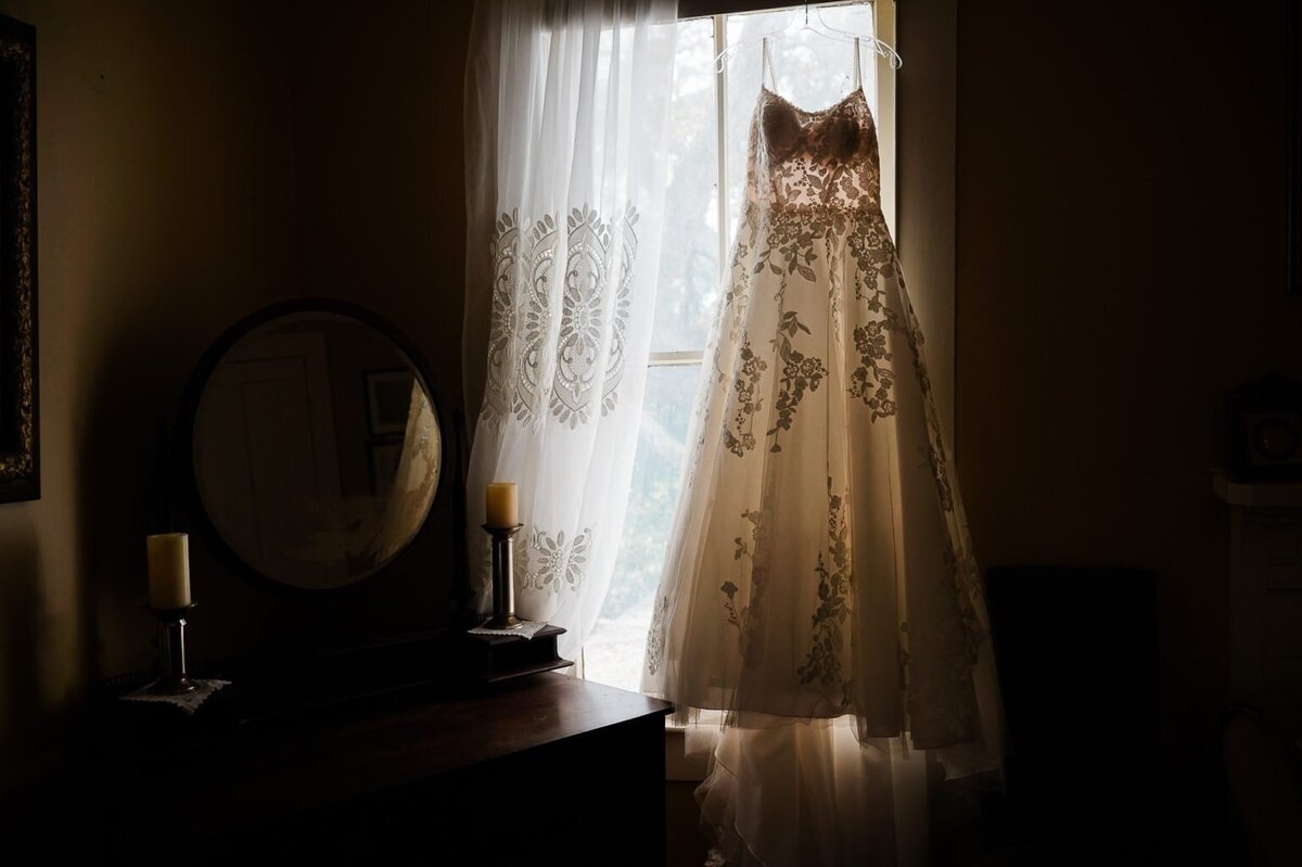 WinterWinfieldInnWedding-CaitlinMcWeeneyPhoto-001-1538x1024