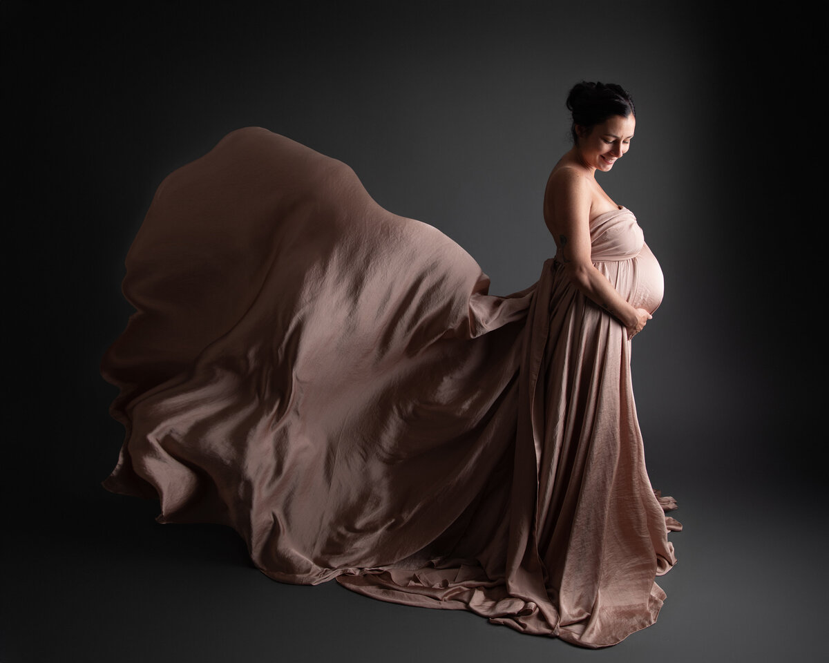 maternity-gown-posing-nj