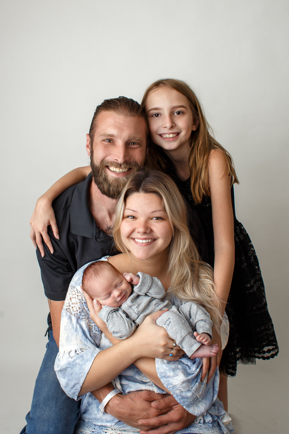 professional family portrait photographed by newborn photographer, at Life in Pink Photography