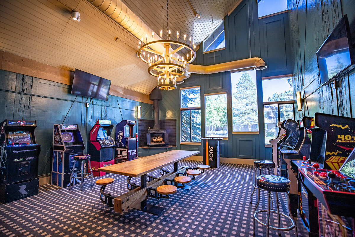 mammoth arcade room