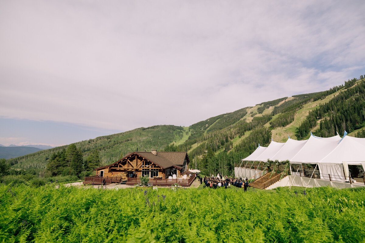 0 Hor TH2 -  Outdoor Mountainside Ceremony Beaver Creek Colorado Wedding by GoBella 3