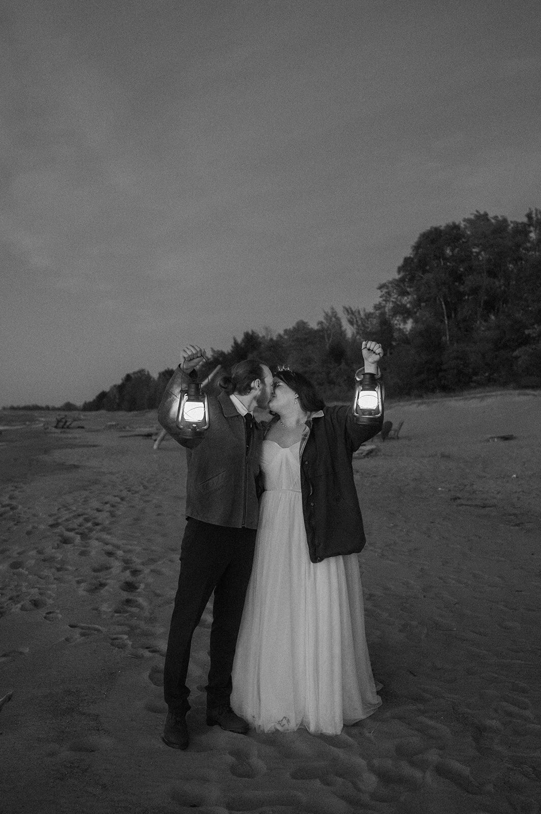 michigan hawaii elopement photographer