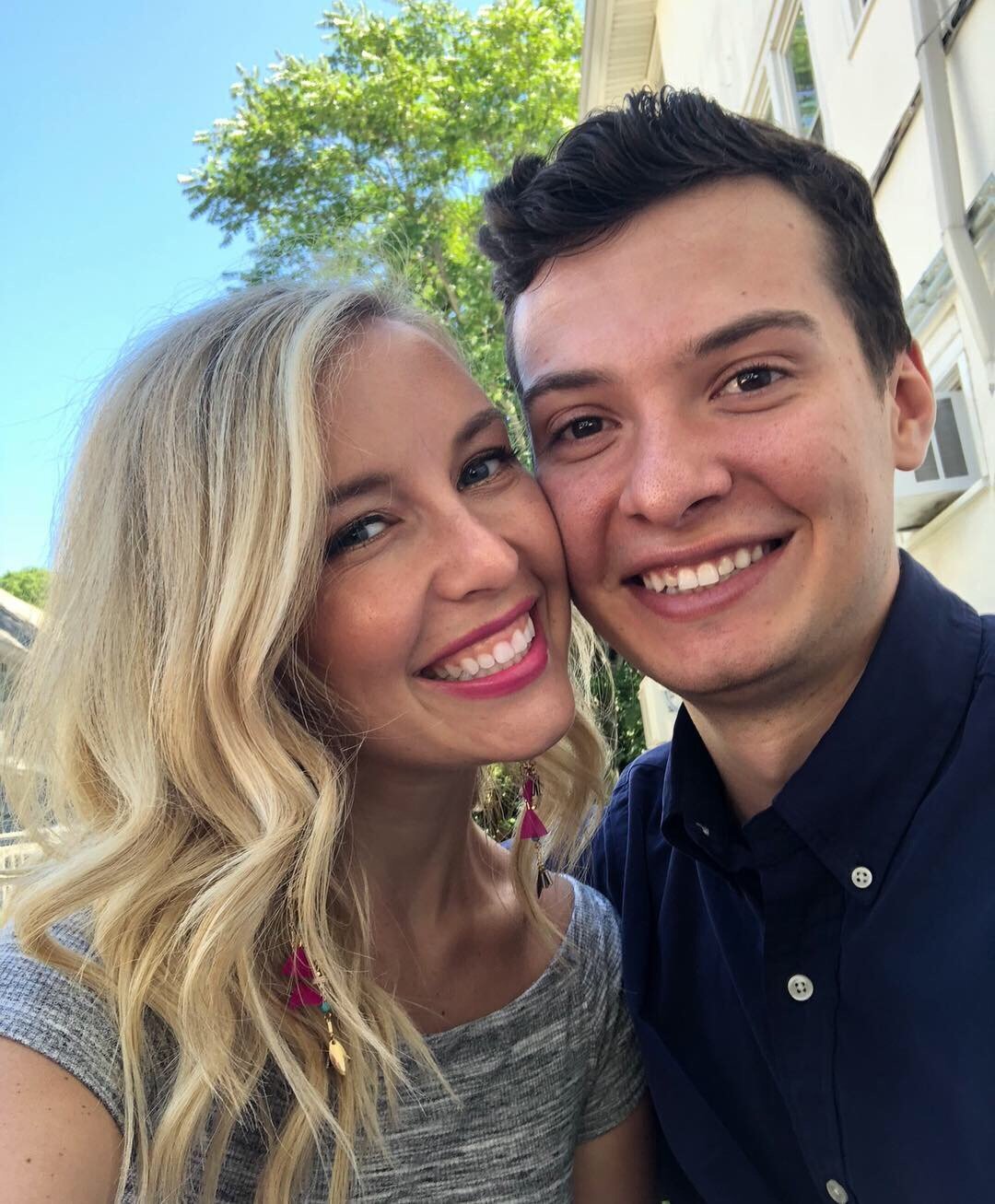 FEAB843F-972D-4104-B67B-635465F9F206