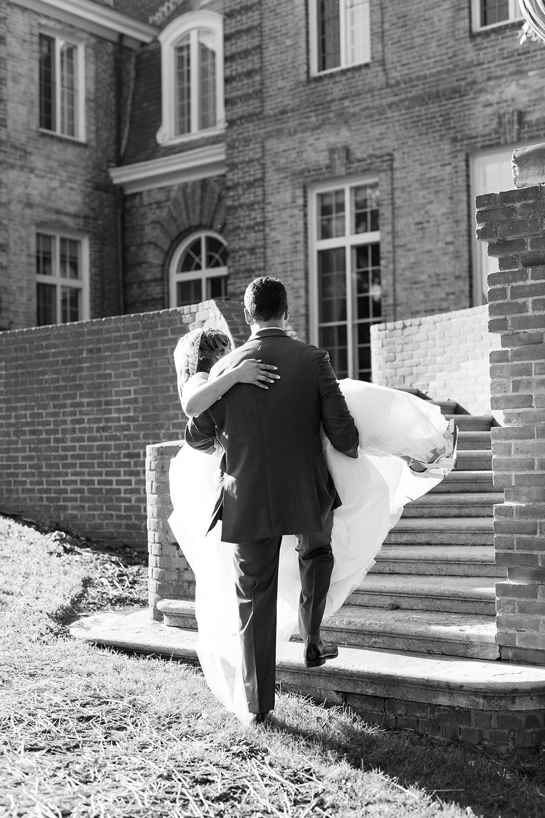 Lila & Rob Wedding_Kingwood Center Gardens-580
