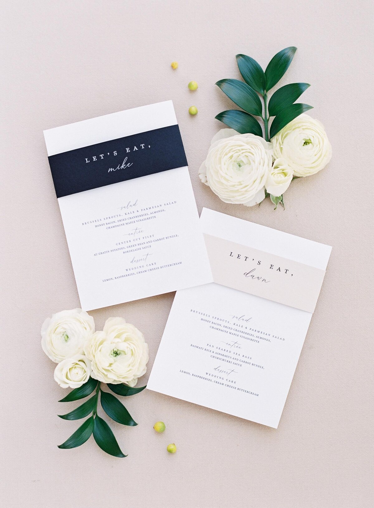 black-neutral-wedding-menu-wrap-placecard