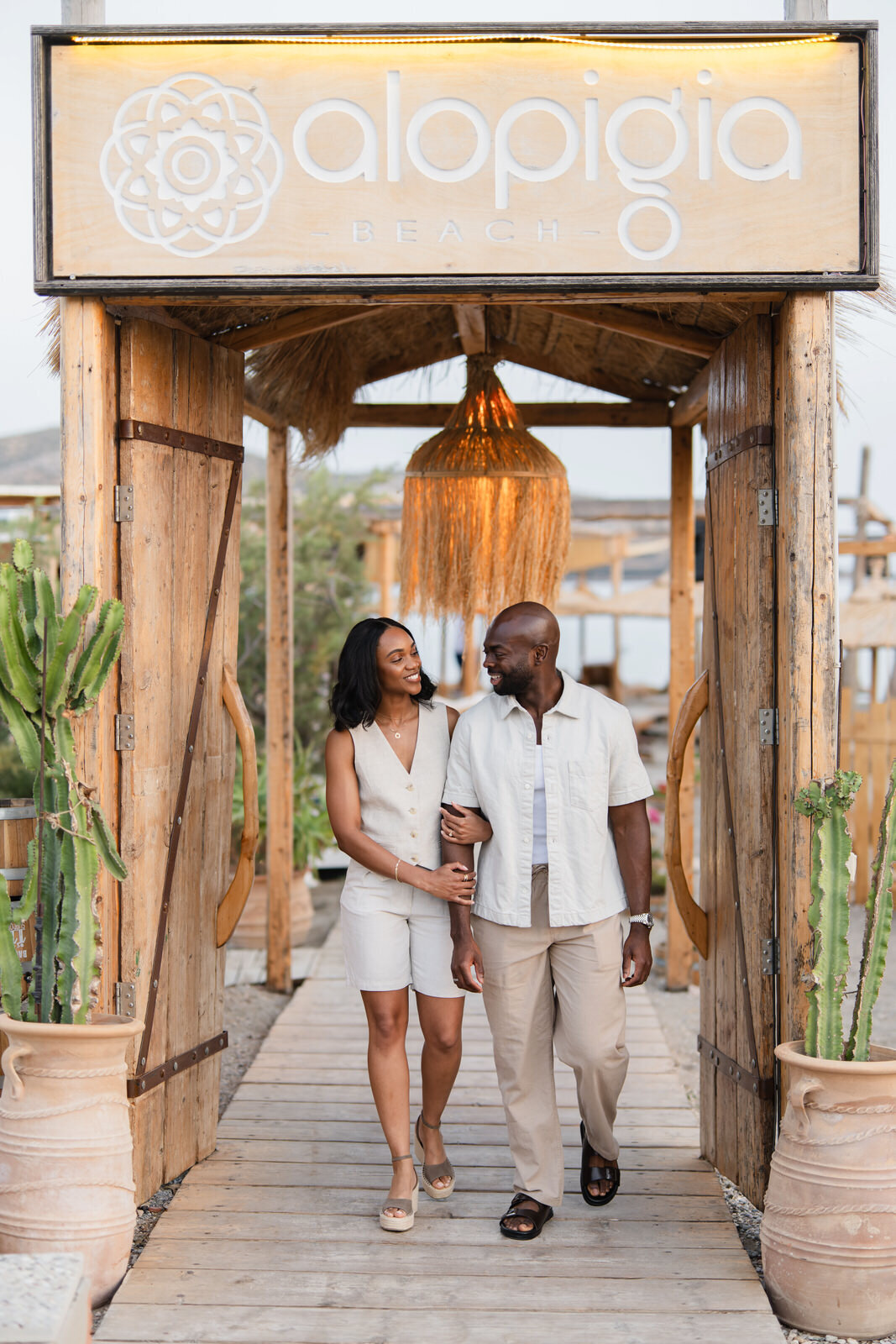 Lewis&amp_Sudan-WelcomeParty,Greece-1