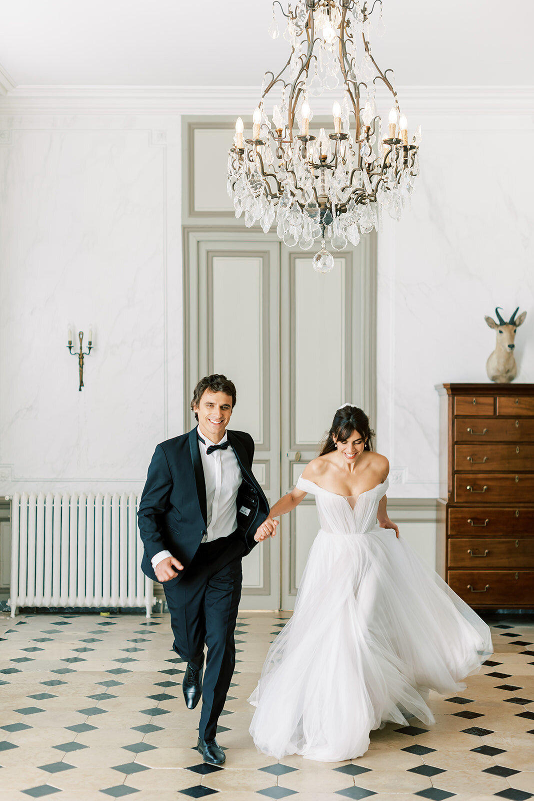 Destination Wedding Photographer in Stockholm helloalora Anna Lundgren Chateau de Courtomer castle wedding in Normandy France romantic wedding portrait