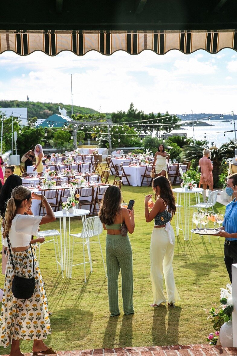 Revolve-Lunch-Bermuda-Dasfete-78