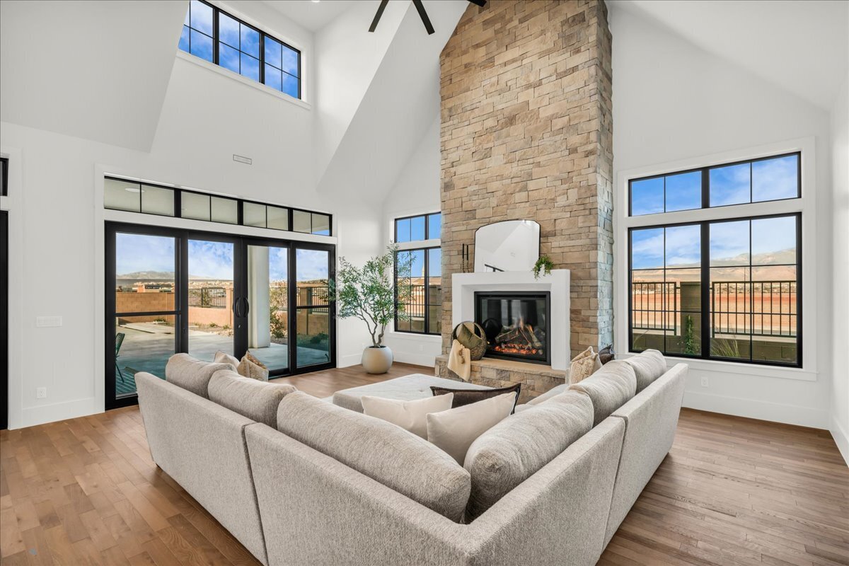 Red Cliffs Temple Lane Living Space