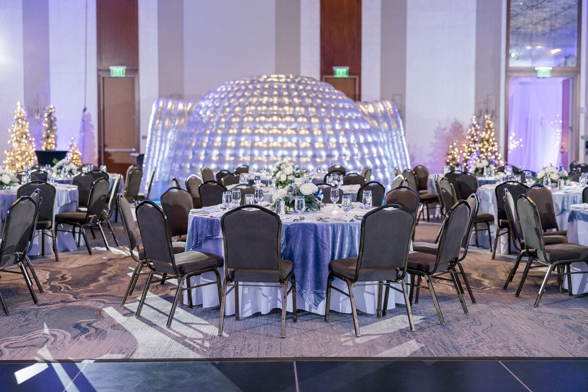 Virginia-Wedding-Planner-Bauer-Compressors-Holiday-Party-57