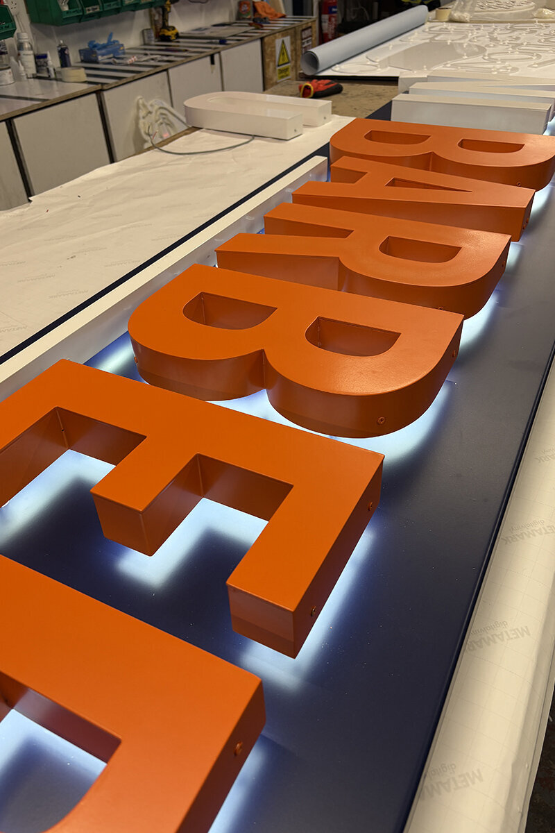 ellis-signs-built-up-halo-illuminated-letters-barbershop-newcastle-gateshead-north-east