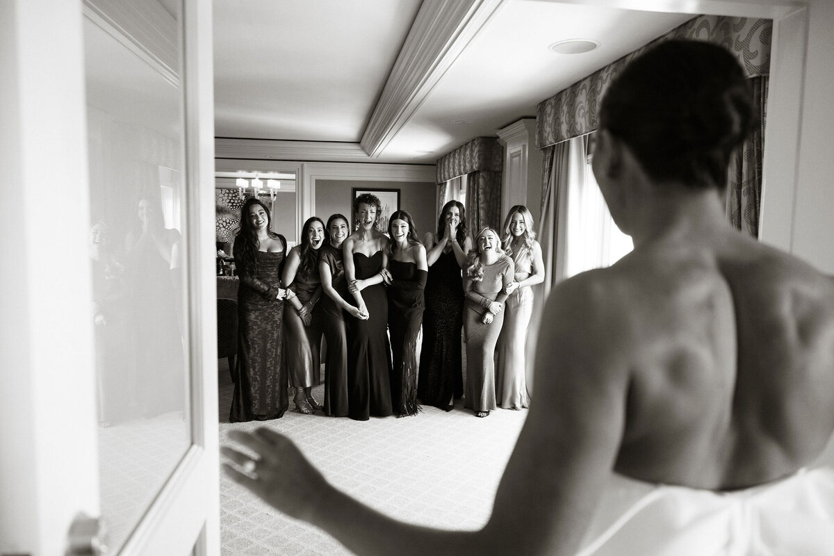 20-bride-bridesmaids-reveal