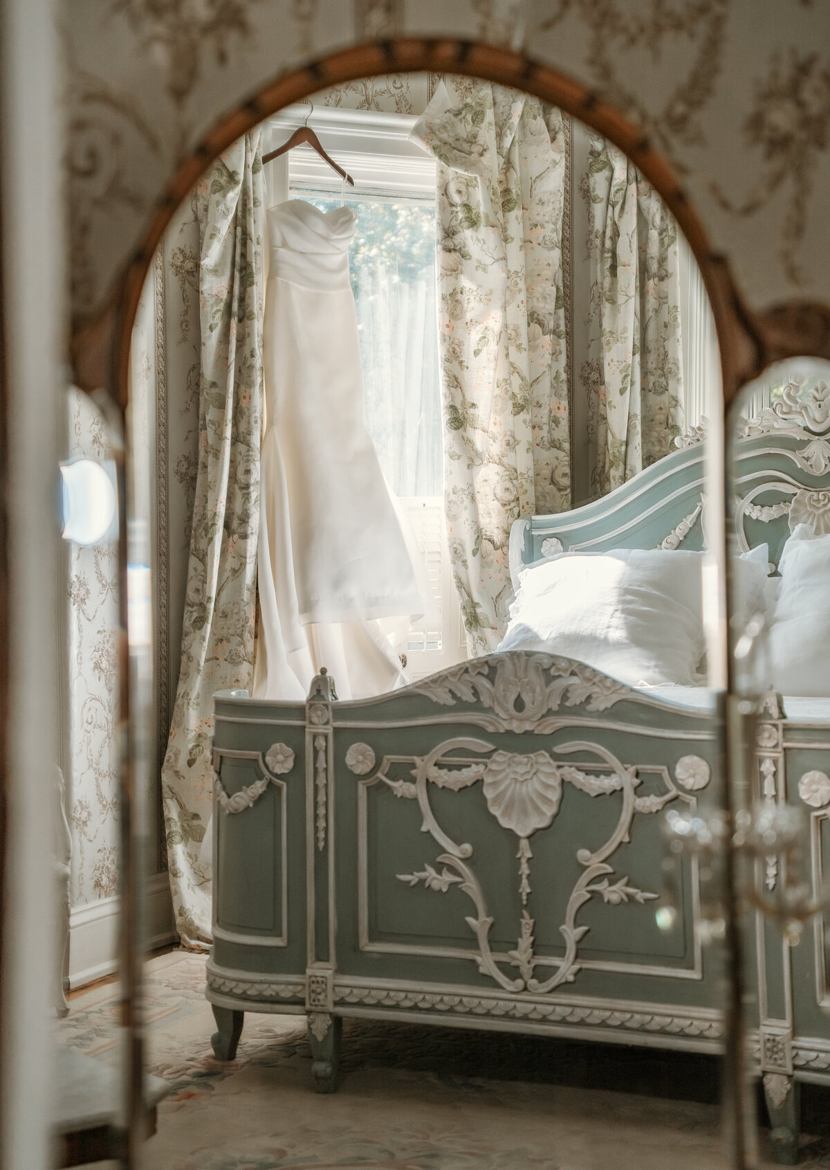 Buffalo NY and Rochester NY and WNY Wedding Photographer Finger Lakes region Wedding Photographer