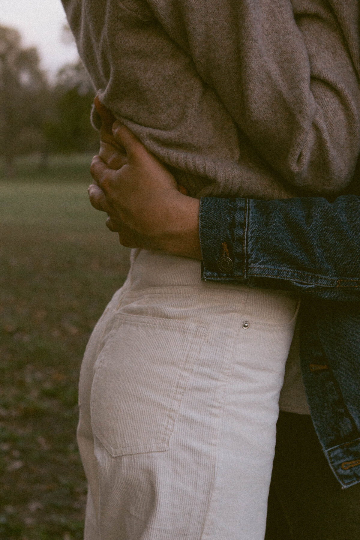 Romantic Autumn Couples Session at Stephens Lake Park Columbia MO110523--0077