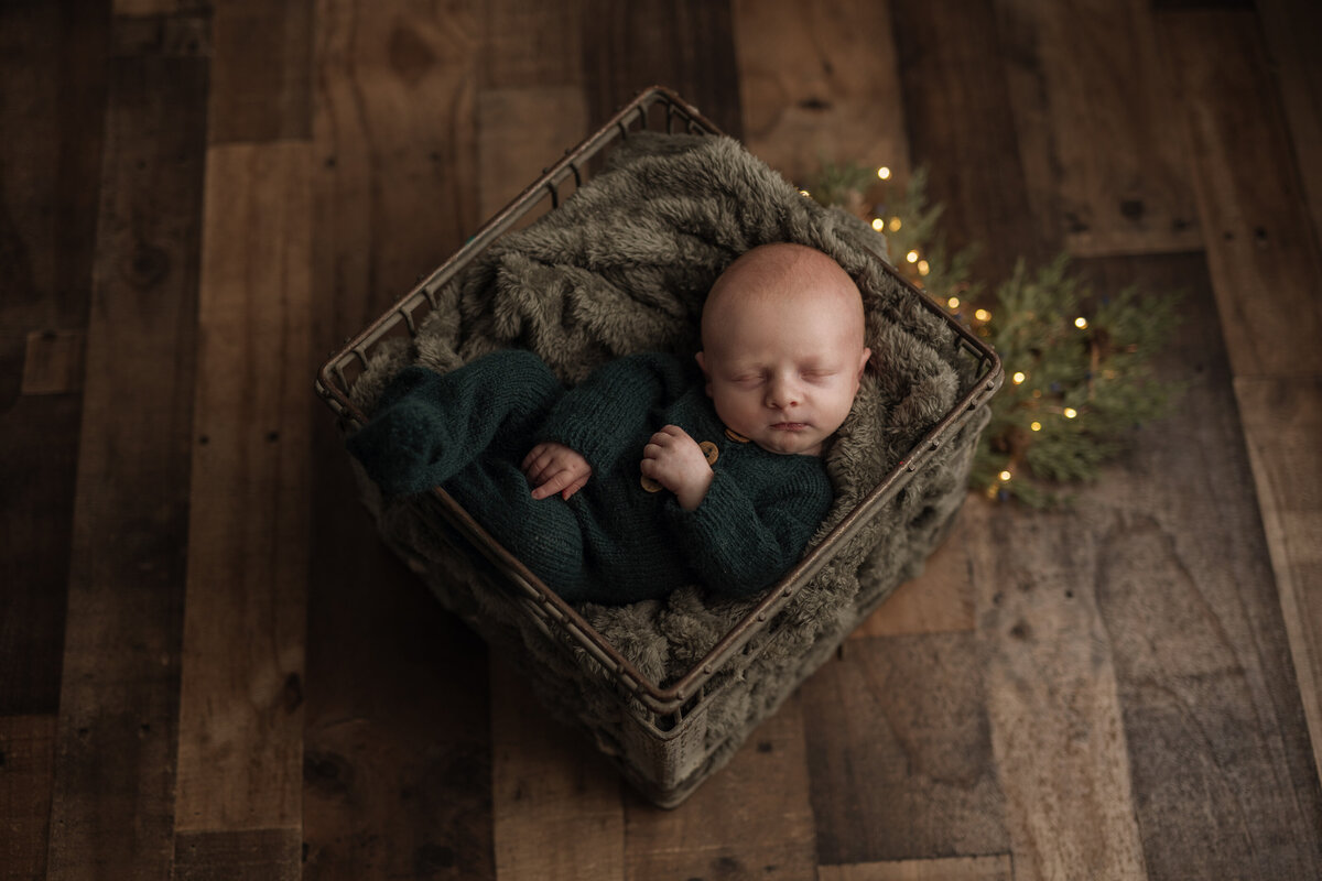 rustic-baby-newborn-photo-inspiration