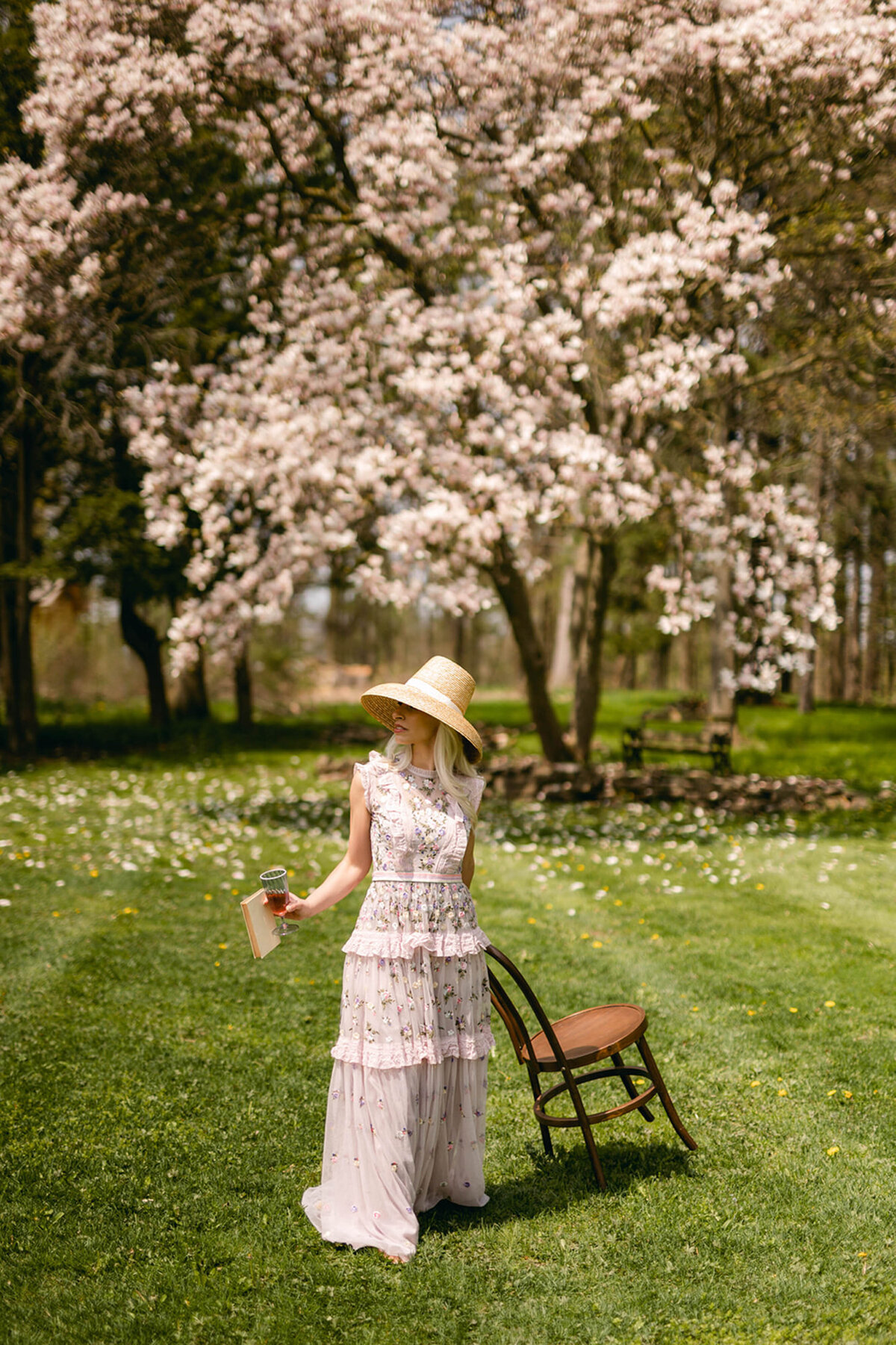 515-European-Muse-Nadia-and-Co-Capture-Timeless-Elegance-at-Iconic-Venues-15