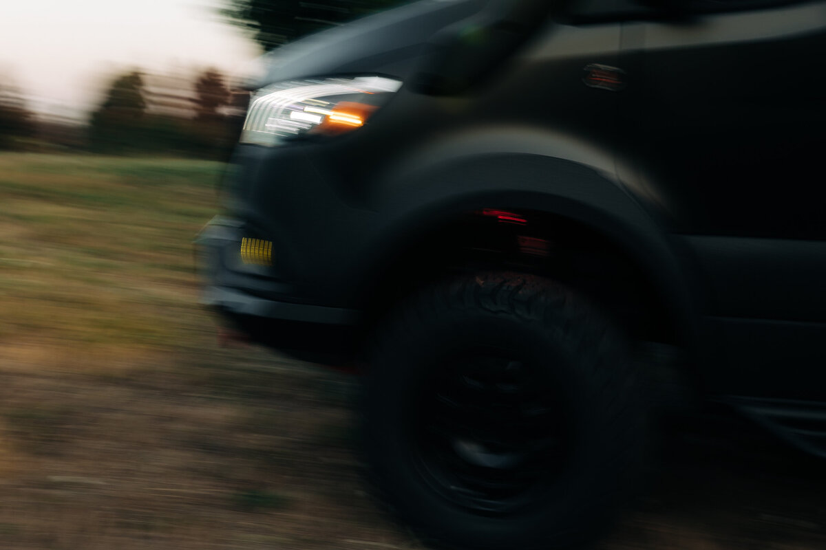 5_WooleyBugger250829_BMV_SlowFastcreative_2094