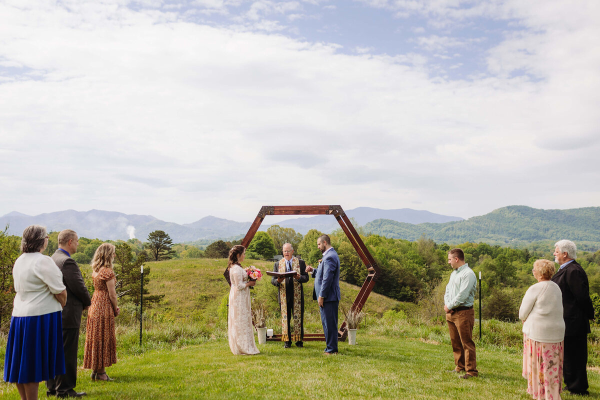 Mountainview-AirB&B-Canton-NC-Elopement-17