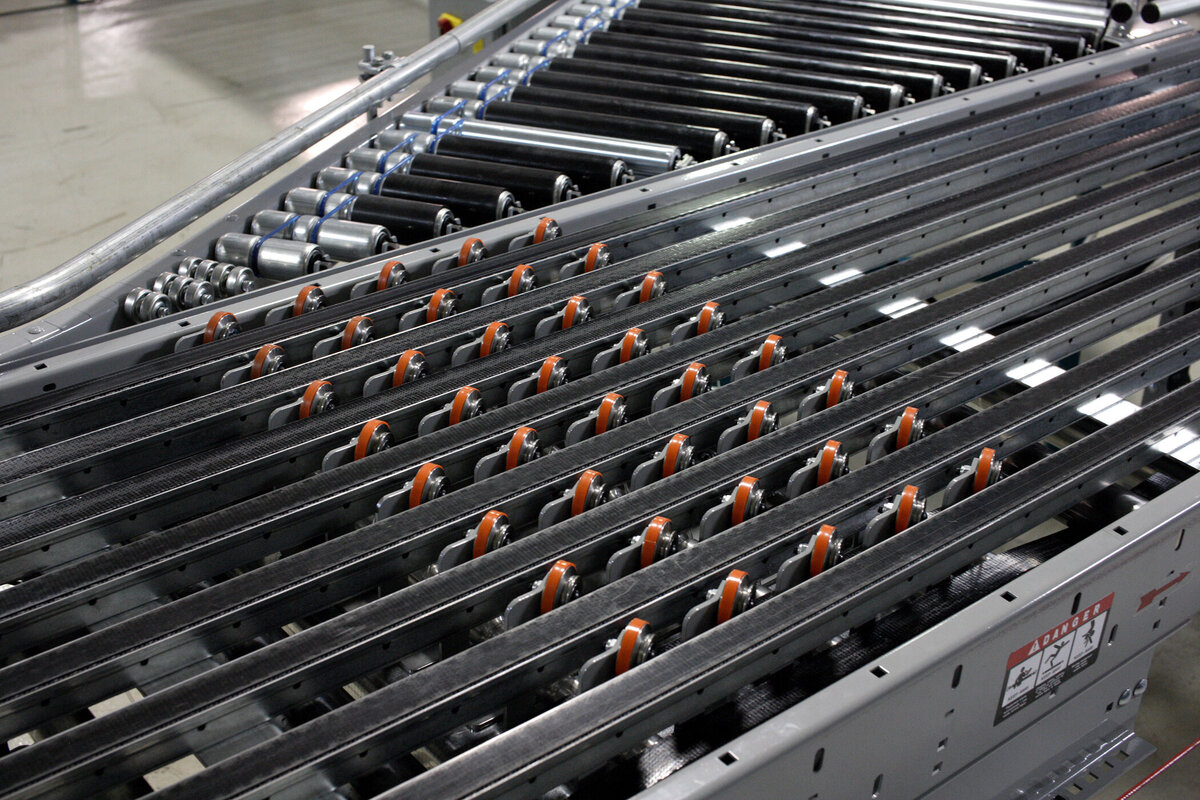 Automotion Multi-Belt Sorter 30 Deg Divert