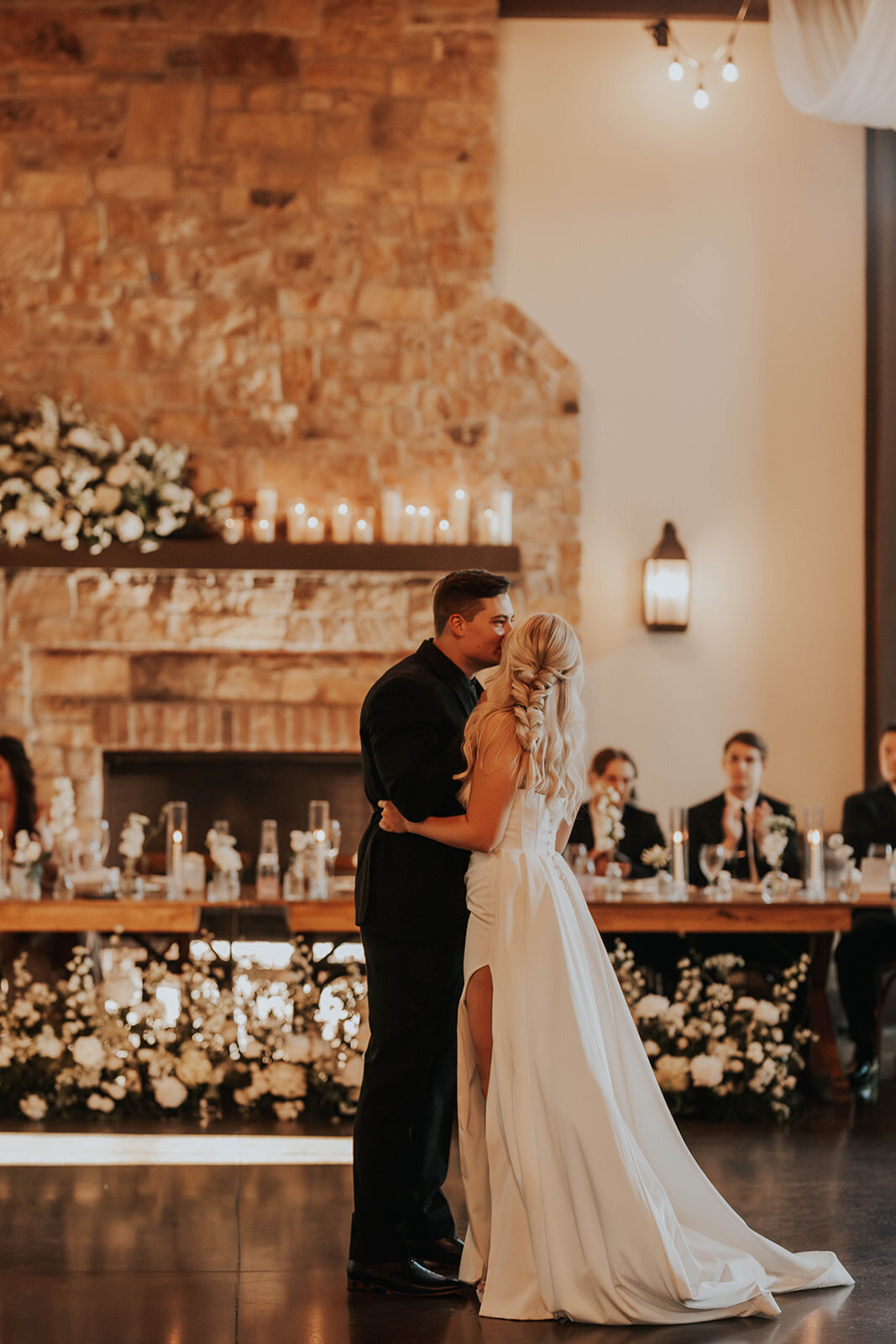 Indianapolis Wedding Florist Planner_First Class Designs_emily elizabeth photography_2