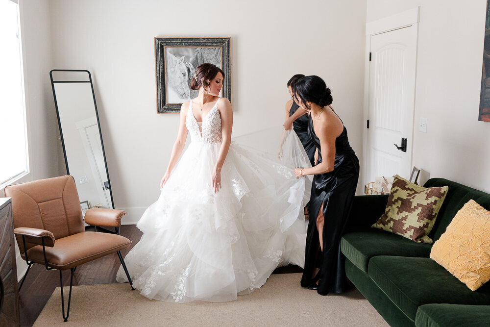 wedding-getting-ready-bride-kentucky-photography-1