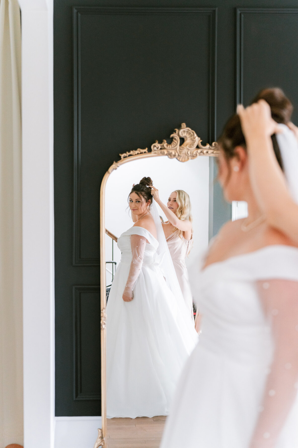 0355 Pascale and Nicolas NAC OBorn Room Wedding Downtown_Ottawa_Photography by Emma